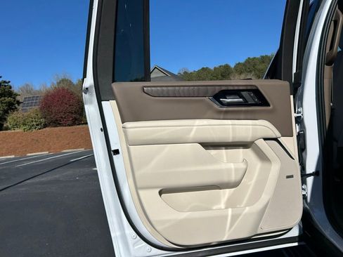 New 2026 GMC Yukon XL Denali w/ Denali Reserve Package image 61