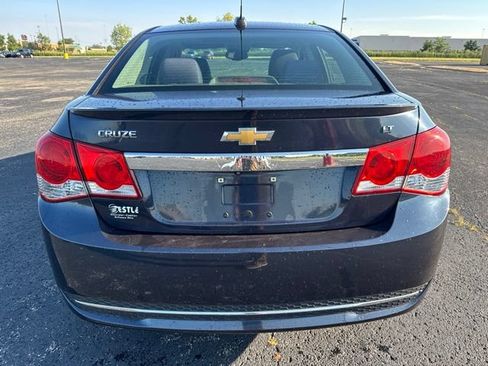 Used 2015 Chevrolet Cruze LT w/ Sun And Sound Package FWD image 5