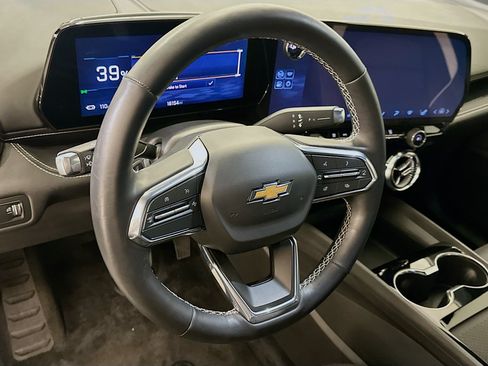 Used 2024 Chevrolet Blazer EV LT AWD/4WD image 18
