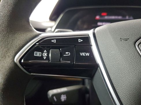 Used 2023 Audi e-tron GT Premium Plus image 25
