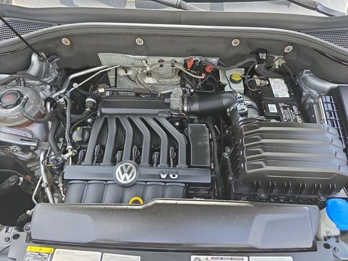 Used 2020 Volkswagen Atlas Cross Sport SE AWD/4WD image 33