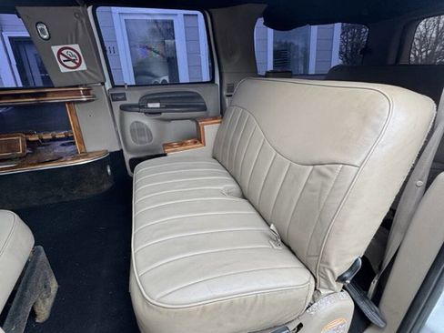 Used 2002 Ford Excursion XLT image 7