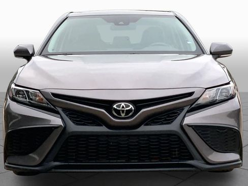 Used 2024 Toyota Camry SE FWD image 4