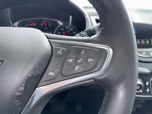 Used 2021 Chevrolet Equinox Premier FWD image 13