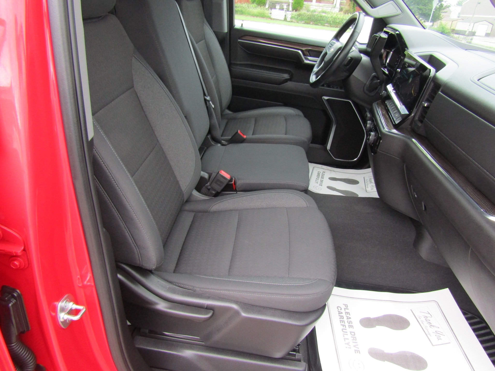 Used 2025 Chevrolet Silverado 1500 LT AWD/4WD image 20