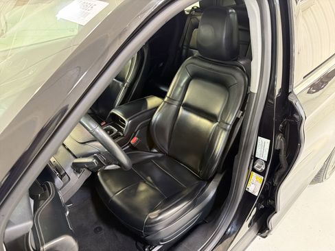 Used 2021 Lincoln Corsair FWD w/ Equipment Group 101A image 10