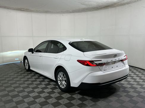 Certified 2025 Toyota Camry LE w/ Convenience Package FWD image 5