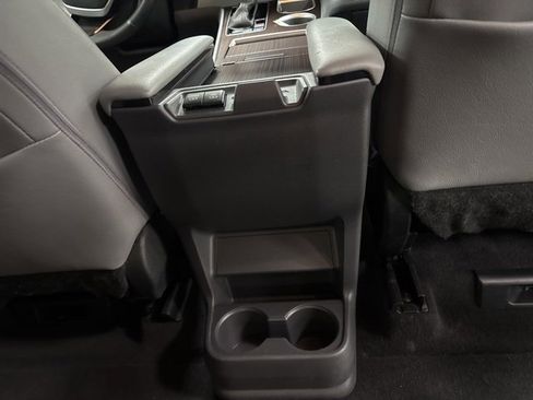 Used 2024 Toyota Sienna XLE image 14