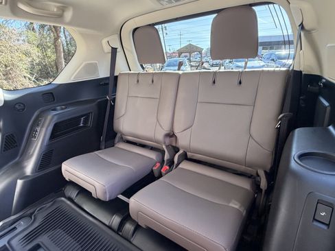 Used 2022 Lexus GX 460 Luxury image 19
