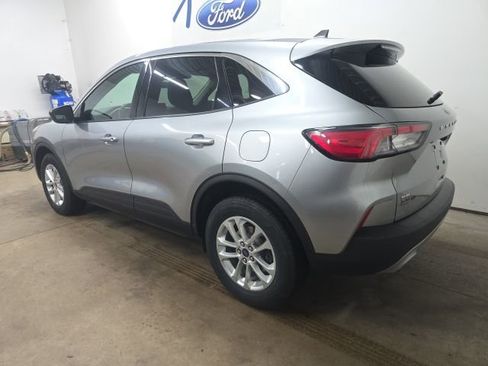 Used 2022 Ford Escape SE image 21