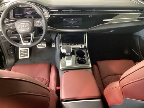 New 2026 Audi SQ8 Prestige image 11