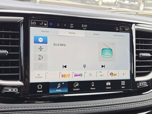 New 2026 Chrysler Pacifica Select image 25