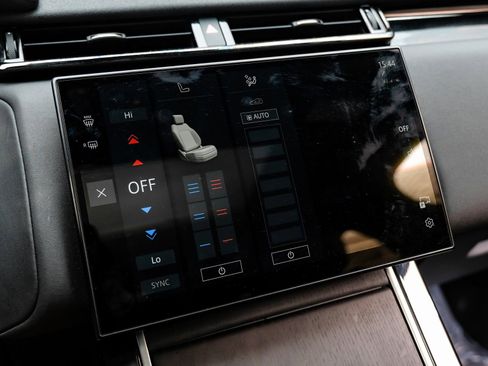 Used 2024 Land Rover Range Rover Velar Dynamic SE image 34