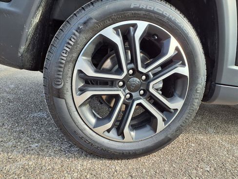 Used 2022 Jeep Compass Limited image 39