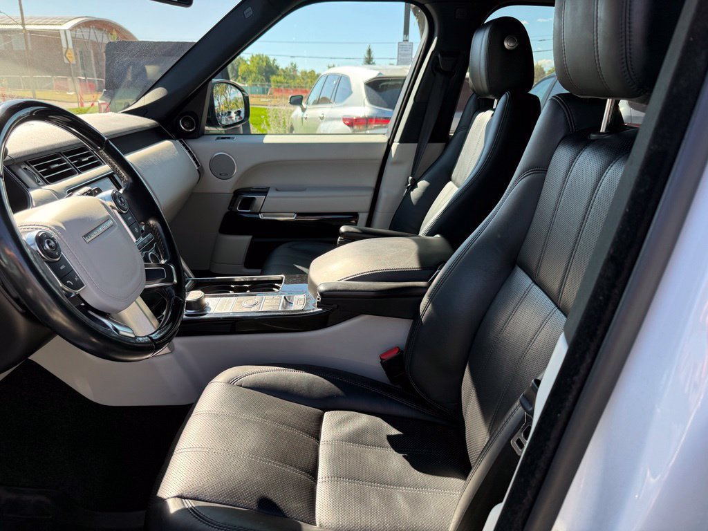 Used 2016 Land Rover Range Rover HSE AWD/4WD image 13