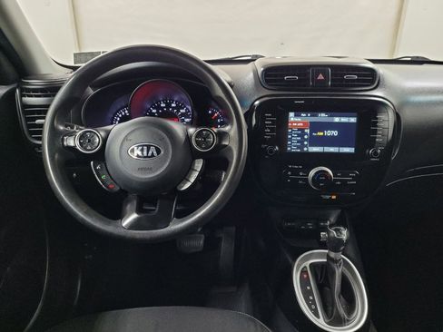 Used 2019 Kia Soul + image 22