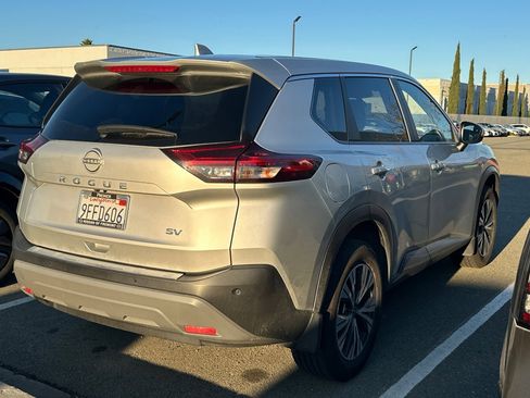 Certified 2023 Nissan Rogue SV image 3