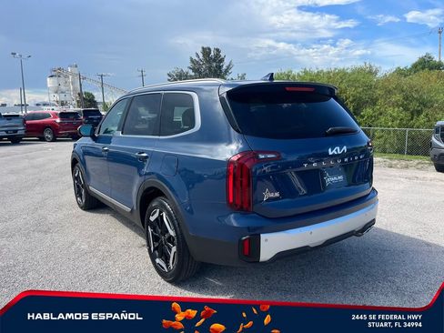 Used 2024 Kia Telluride S FWD image 7