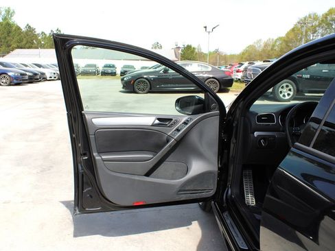 Used 2012 Volkswagen Golf 4-Door image 31