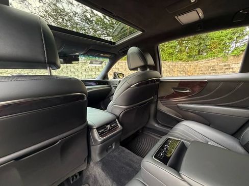 Certified 2020 Lexus LS 500 AWD w/ Interior Upgrade Package image 38