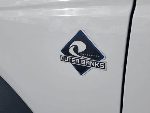 New 2026 Ford Bronco Outer Banks image 8