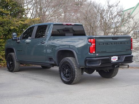 Used 2025 Chevrolet Silverado 2500 ZR2 w/ Technology Package image 21
