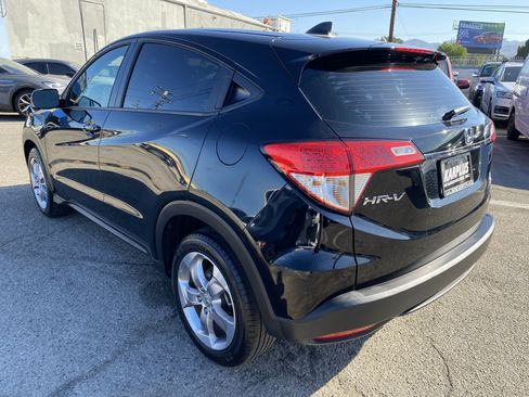Used 2022 Honda HR-V LX image 12