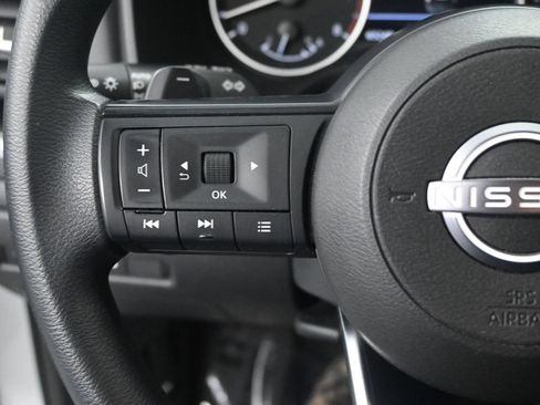 Used 2024 Nissan Rogue SV AWD/4WD image 36