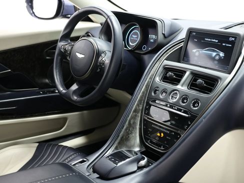 Used 2019 Aston Martin DB11 Coupe RWD image 84