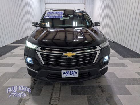 Used 2023 Chevrolet Traverse LT image 6