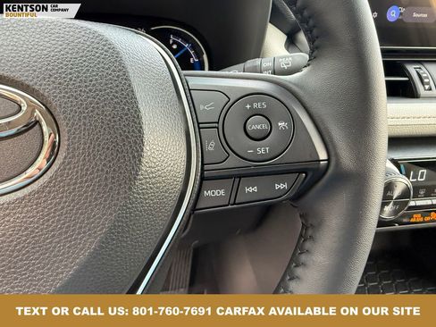 Used 2025 Toyota RAV4 XLE Premium image 18