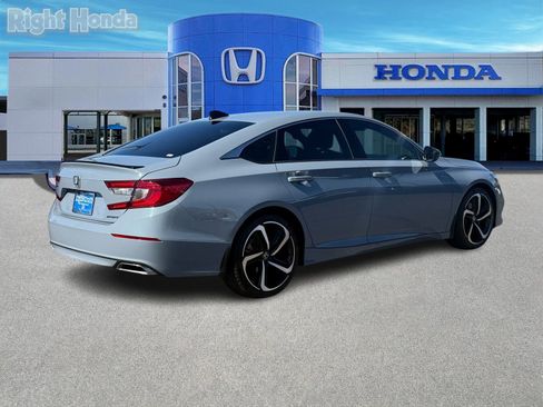 Used 2022 Honda Accord Sport image 8