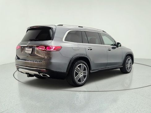 Used 2021 Mercedes-Benz GLS 450 4MATIC image 5