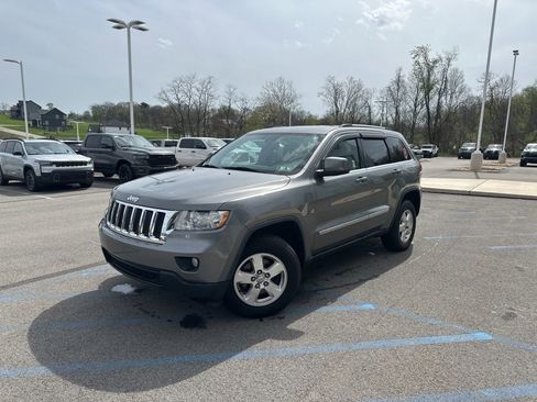 Used 2013 Jeep Grand Cherokee Laredo w/ Laredo E Group image 5