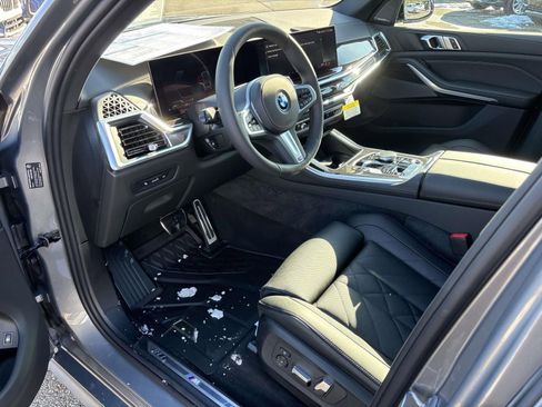 New 2026 BMW X5 xDrive50e w/ M Sport Package AWD/4WD image 25