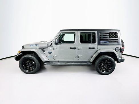 Used 2023 Jeep Wrangler Unlimited Sahara AWD/4WD image 4