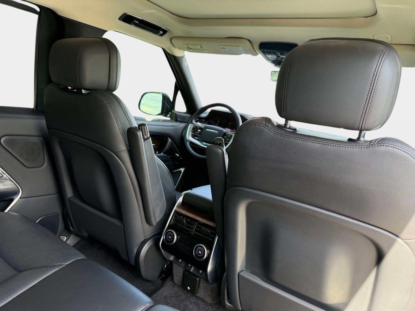 Used 2022 Land Rover Range Rover Long Wheelbase SE AWD/4WD image 34