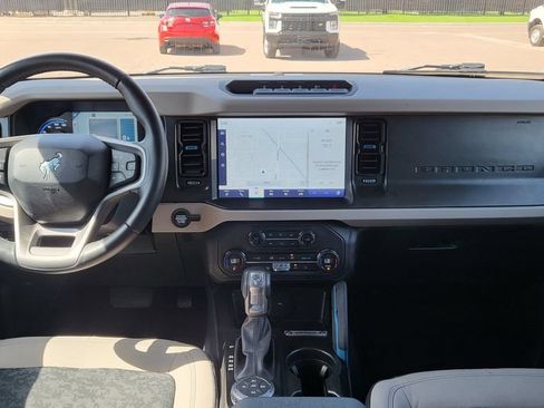 Used 2023 Ford Bronco Wildtrak AWD/4WD image 31