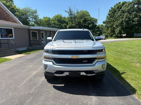 Used 2018 Chevrolet Silverado 1500 LT w/ All Star Edition AWD/4WD image 5