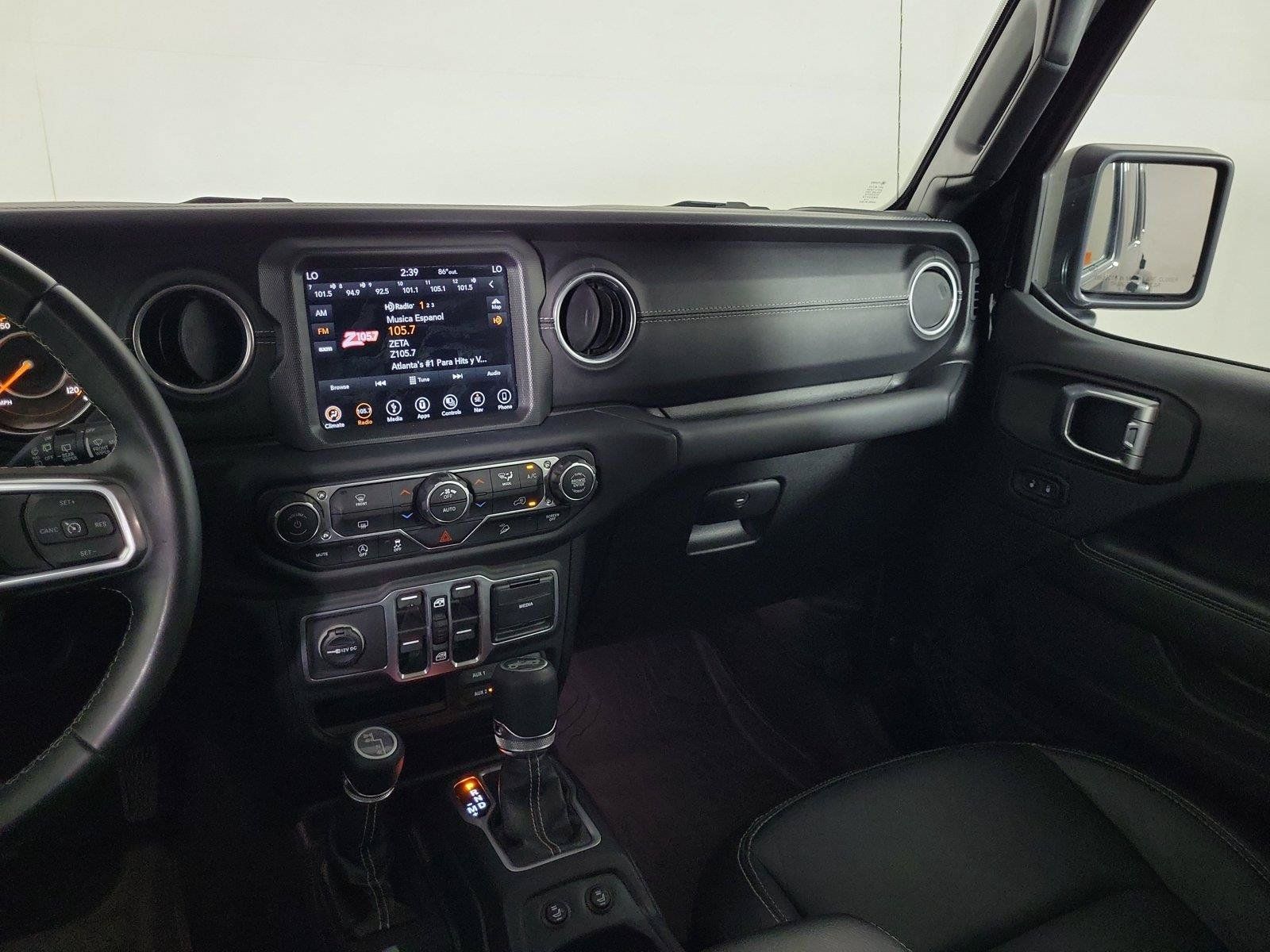 Used 2018 Jeep Wrangler Unlimited Sahara w/ Dual Top Group AWD/4WD image 20