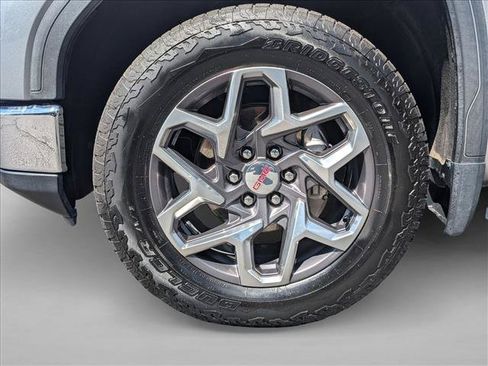 Used 2023 GMC Sierra 1500 SLT w/ SLT Premium Package AWD/4WD image 22