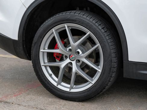 Used 2018 Alfa Romeo Stelvio Ti Sport image 62