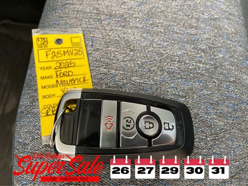 New 2025 Ford Maverick XLT w/ XLT Luxury Package image 43