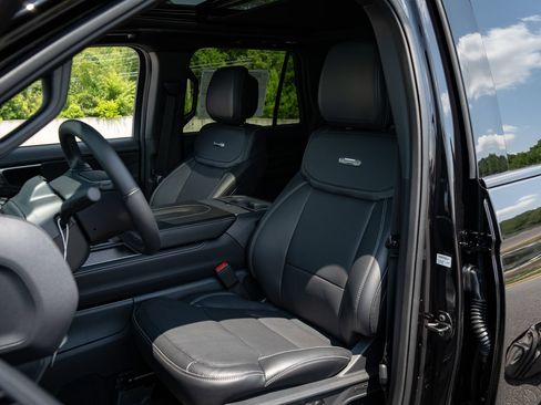 New 2026 Ford Expedition Platinum w/ Stealth Performance Package AWD/4WD image 24