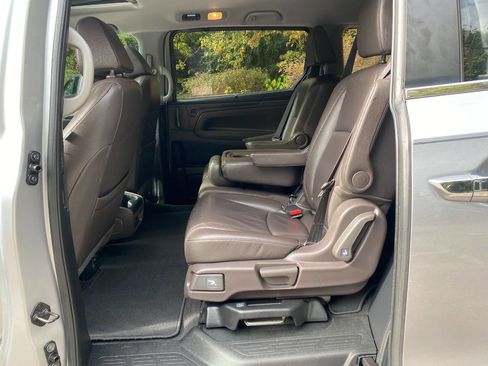 Used 2019 Honda Odyssey EX-L image 37