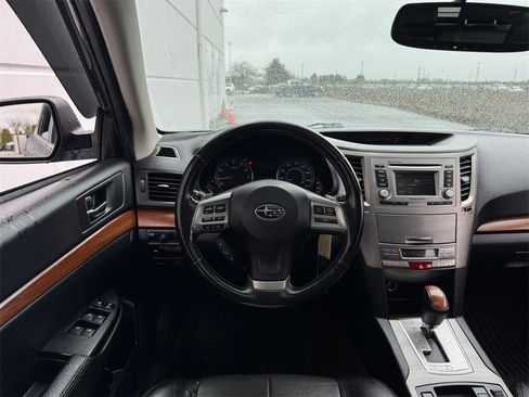 Used 2013 Subaru Outback 2.5i Limited w/ Moonroof Pkg image 13