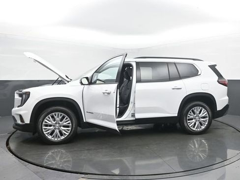 New 2026 GMC Acadia Elevation image 59
