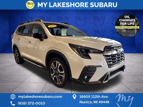 Used 2025 Subaru Ascent Touring AWD/4WD image 1