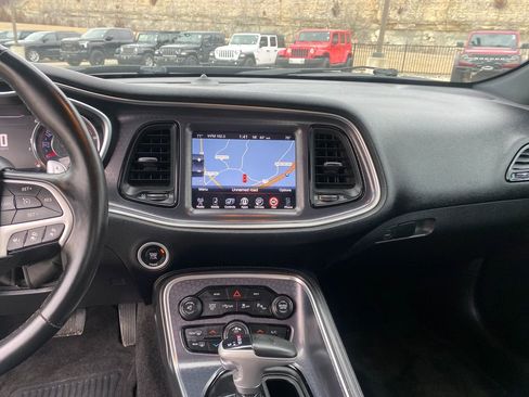 Used 2015 Dodge Challenger R/T Plus image 17