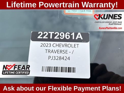 Used 2023 Chevrolet Traverse RS image 31
